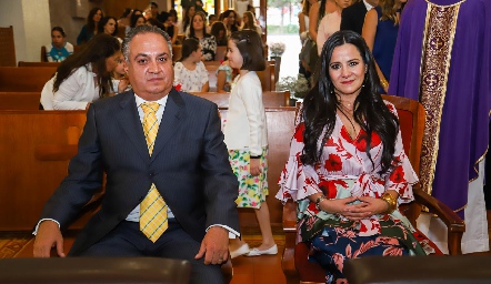  Padrinos de Vale Rafael Aguilar y Sindhya Gutiérrez.