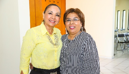  Rosy Martínez y Carmelita Vázquez.
