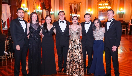  Fue un gran baile.