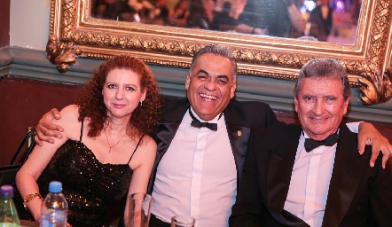  Cora Sánchez, Sergio Calderón y Francisco Castro de la Maza.