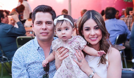  Enrique Garza, María Garza y Montse Gallegos.
