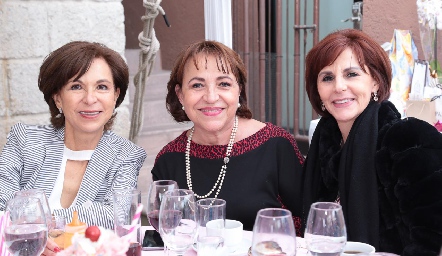  Asunción Rosillo, Lucero González y Elisabetta Biagi.