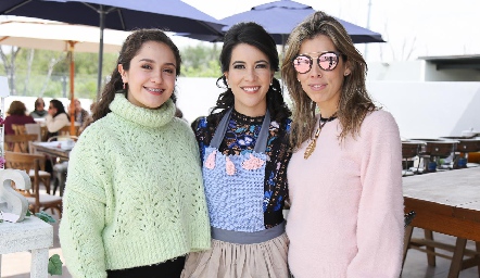  Claudia Jasso, Mireya Pérez y Claudia Guzmán.