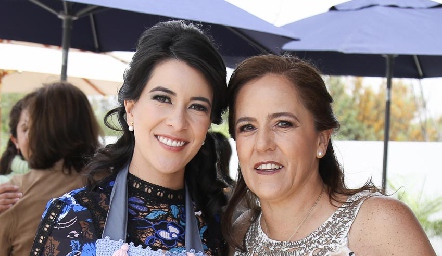  Mireya Pérez y Mireya Martínez.