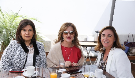  Tita Ruiz, Yolanda Payán y Ana María Ferrari.