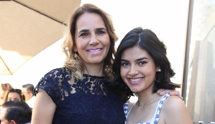  Elsa Villalba y Ana Sofía Santoyo.