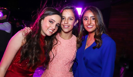  Aurora Torres, Jimena Delsol y Camila Reyes.