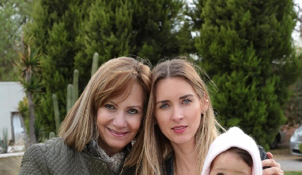  Jana González, Daniela Borbolla y Alessa.