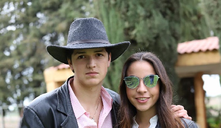  Oscar Vera y Mariana Anaya.