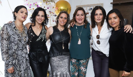  Daniela Gutiérrez, Anilú Enríquez, Michelle Zarur, Deyanira Cázares, Claudia Artolózaga y Lorena Torres.