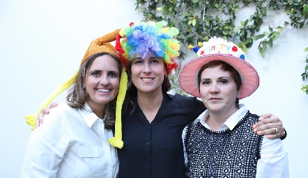  Marcela Payán, Adriana Pedroza y Claudia Hinojosa.