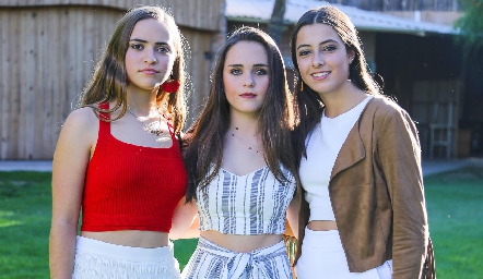  Lorenza Hinojosa, Federica Meade y Marina Nieto.
