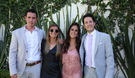  Marco Zarzosa, Marcela Zacarías, Clau Antunes y Mauricio Dibildox.