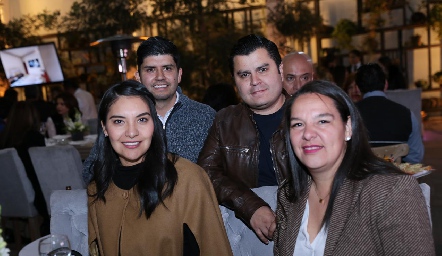  Ricardo Ramírez, Mariana Díaz, Enrique Torres y Mariana Dueñas.