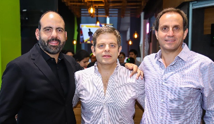  Félix Feres, Juan Carlos Feres y Manolo Abad, los socios de Sushi Roll Sendero.