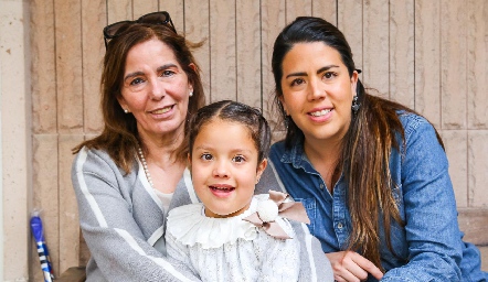  Ana Elena Zamacona, Elena y Gaby Carrillo.
