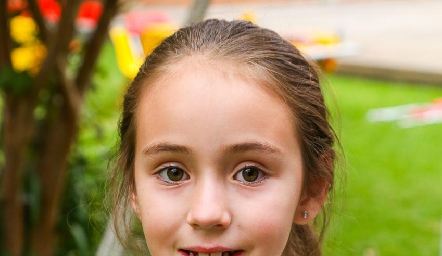  María Inés.