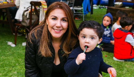  Karla Soto y Emiliano Leal.