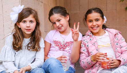  Mariana, María José y Lourdes.