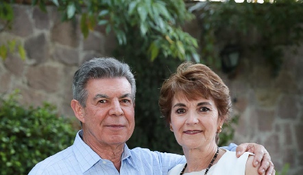  Rafael Hernández y Raquel Reynoso de Hernández. 
