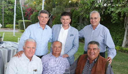  Rafael Hernández, Heriberto González, Felipe Martínez, Bernardo Reynoso, Miguel Ángel Hernández y Elías Torres.