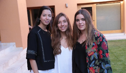  Isa Villanueva, Priscila Martínez y Carlota de la Garza.