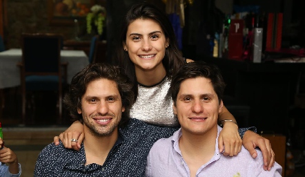  José, Tere y Guillermo Cadena Lastras.