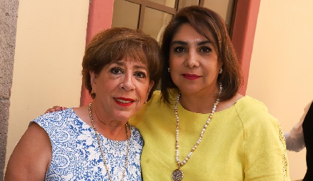 Elma Farías y María Guadalupe Urbina.