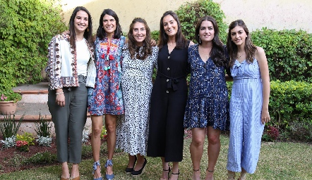  Mayte Torres, Adriana Torres, Ceci Castelo, Magda Foyo, Isa Torre y Paty Gómez.