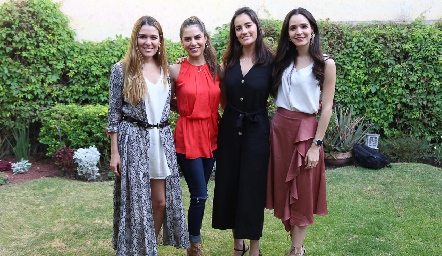  Jocelyn Cano, Giselle Stahl, Magda Foyo y Paola Cano.