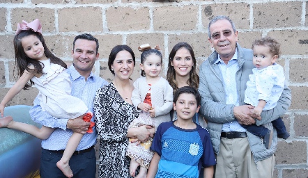  Familia Ortuño.
