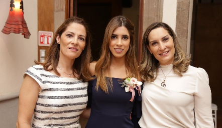  Paulina De Antuñano, Daniela Güemes y Maribel De Antuñano.