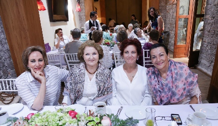  Maricarmen Reynoso, Maricarmen Hernández, Magdalena González y Carmen Gloria Mayoral.