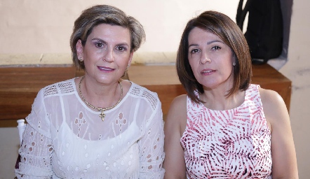  Gabriela Portillo y Claudia Quintero.