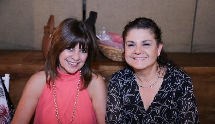  Martha García y Beatriz Franco.