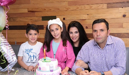  Familia Tanus.