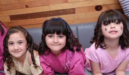  Alexa, Ana Isa y Vale.