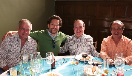  Daniel Medina, Enrique Esquivel, Abelardo Uría y Jaime Lafuente.