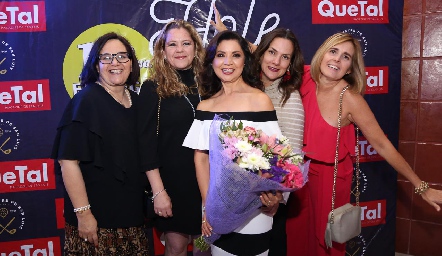  Gaby Espinosa, Lorena Martínez, Martha Carrillo, Claudia Revuelta y Silvia Aguilar.