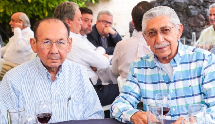  Rafael Villalobos y Fernando Díaz de León.