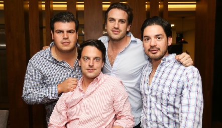  Mauricio Labastida, Miguel Ruiz, Juan Pablo Torre y Miguel Torres.