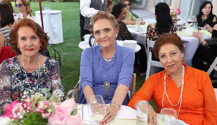  Alicia de Carreras, Toyita Villalobos y Elvia Ortiz.