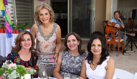  Yolanda Payán, Gloria Estrada, Mónica Alcalde y Charo de Ortuño.