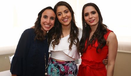  Andrea Cuevas, Jimena López y Guada Álvarez.