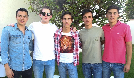  Juan Pablo Rocha, Diego Bedolla, Diego Medina, Rafael Aguilar Furber y Víctor Lomelí.