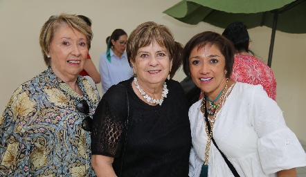  María Luisa Alvarado, Yolanda Espinosa y Marilú Lira.