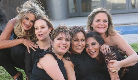 Vero Payán, Ingrid Pérez, Hilda Rodríguez, Laura Acosta, Claudia de los Santos y Martha Malo.