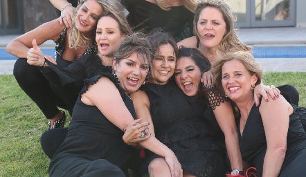  Vero Payán, Ingrid Pérez, Hilda Rodríguez, Laura Acosta, Claudia de los Santos, Martha Malo y Anita González.