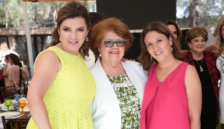  Hilda Rodríguez, Hilda Padrón y Mayra Rodríguez.
