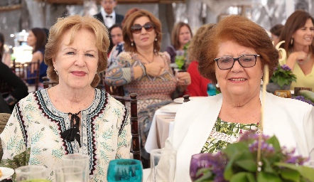  Lynette Mc Gee de Pizzuto e Hilda Padrón de Rodríguez.